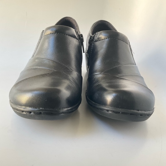 Clarks Channing Essa 6.5 M Black Leather slip on - Picture 12 of 13